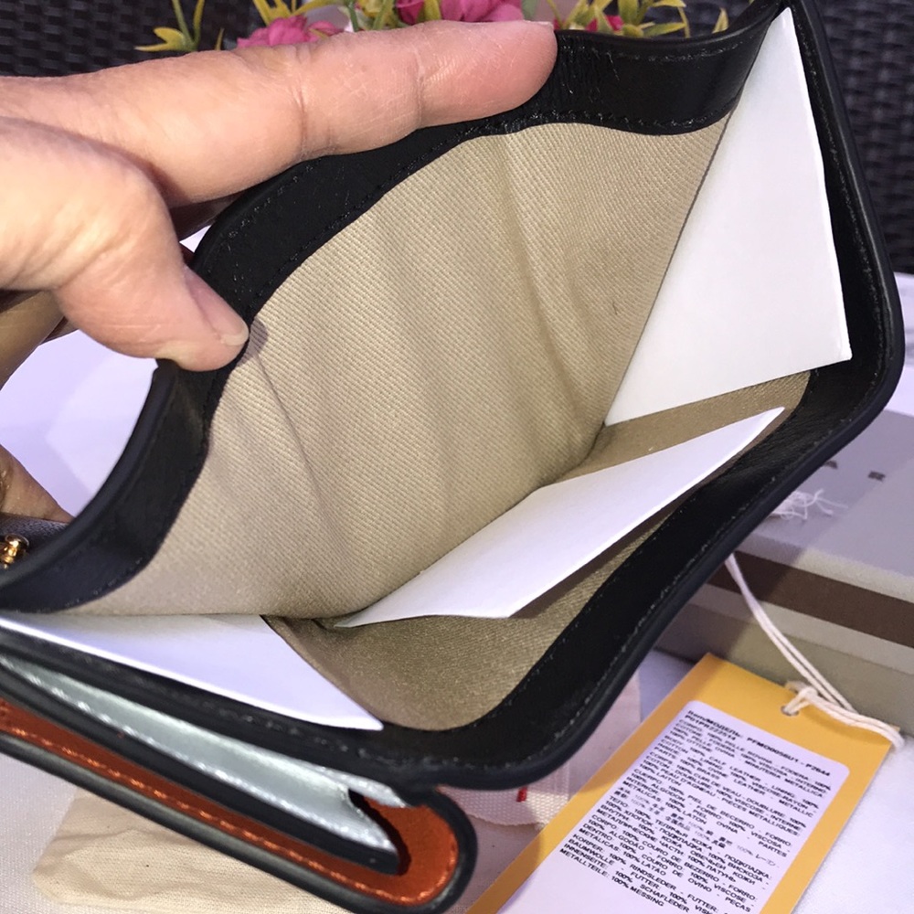 💯 Authentic MARNI compact wallet with complete inclusion - Picture 11 of 17